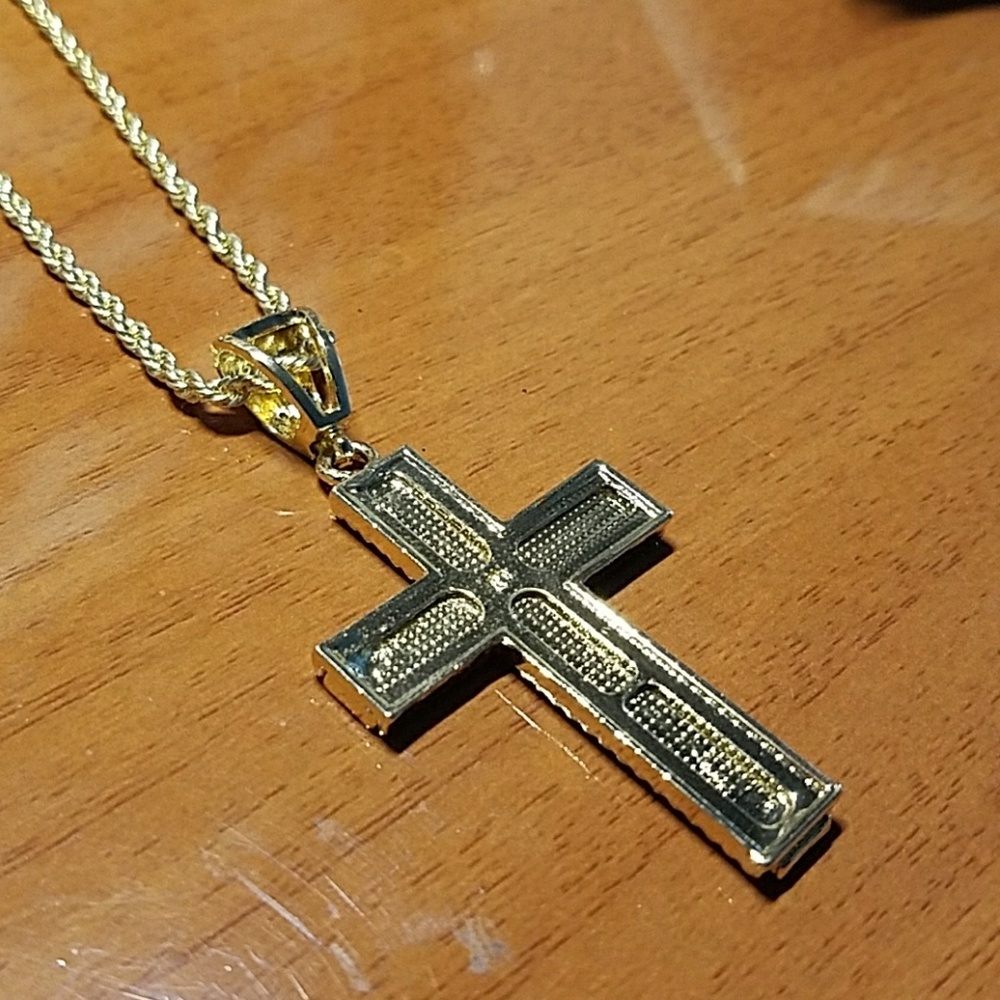 Mens "Jordan" 20K Gold Plated Cross Necklace - Picture 6 of 7